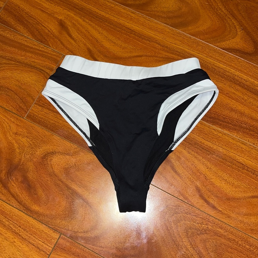 Gym shark bikini bottoms